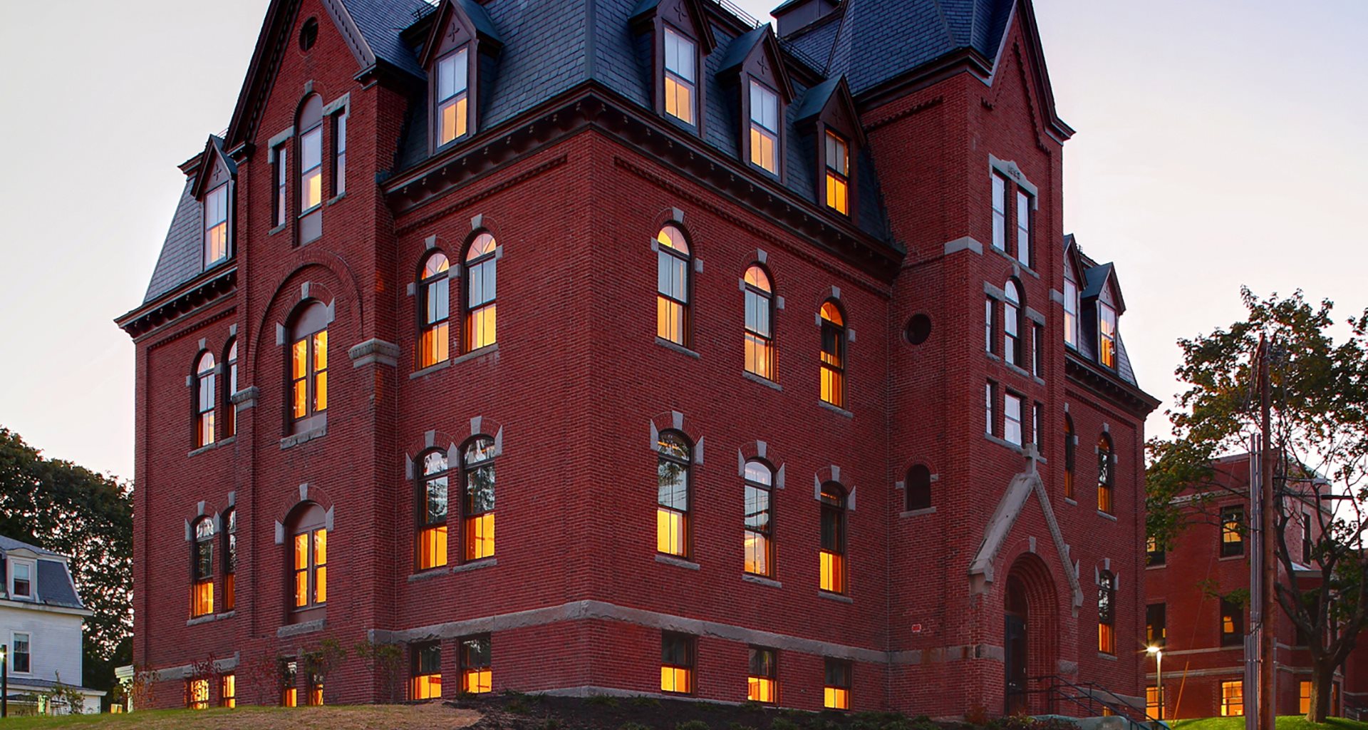 Hyacinth Place Apartments in Westbrook, ME